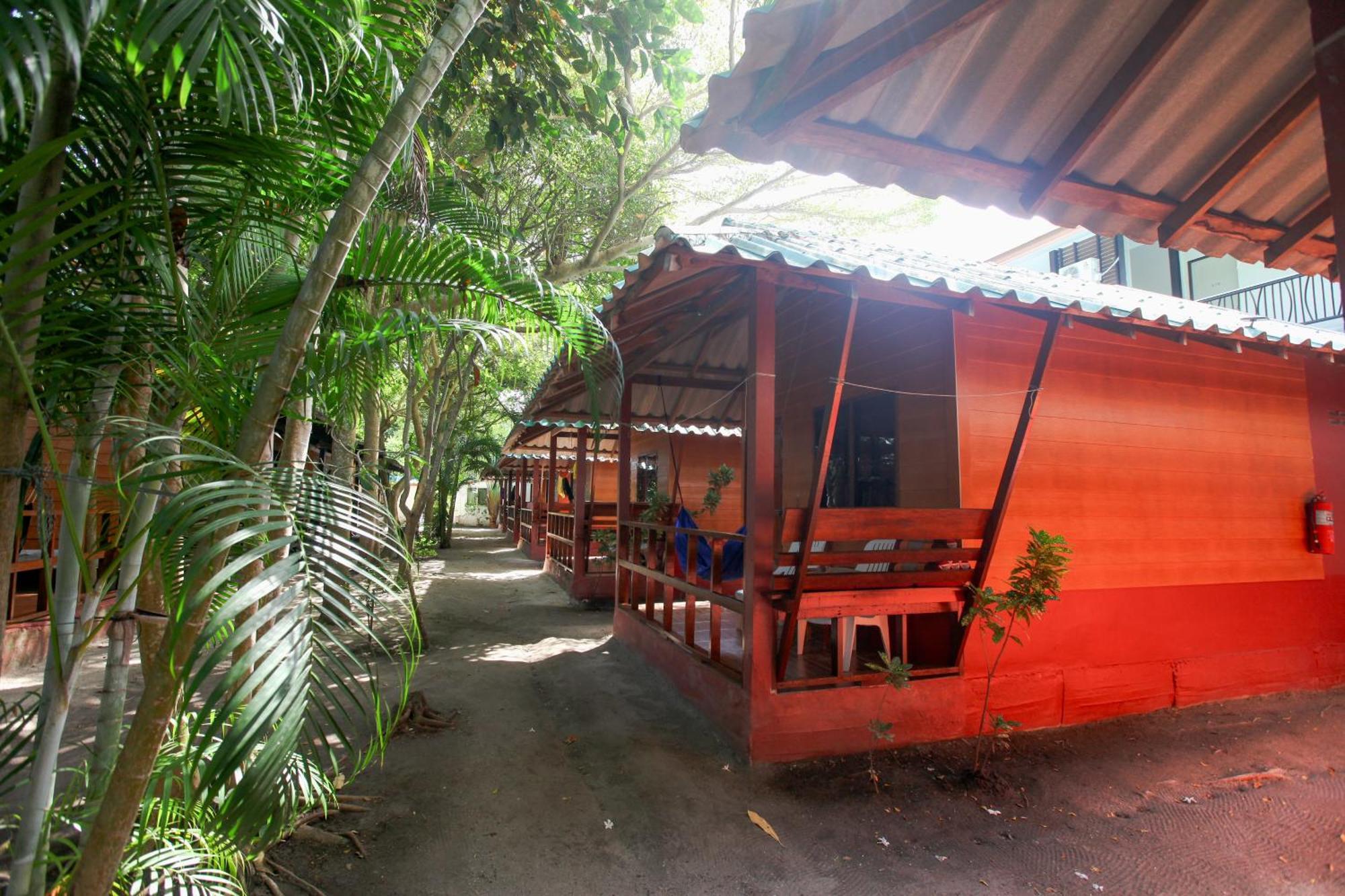 Family Song Koh Lipe Hotell Eksteriør bilde